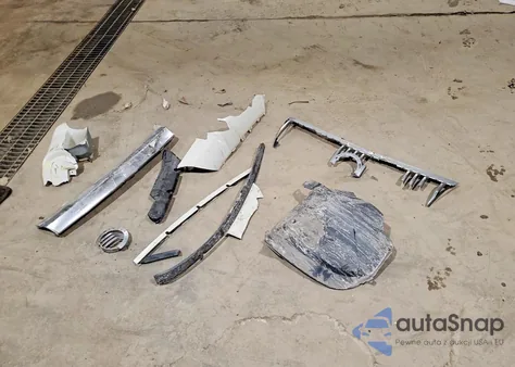 2010 Mercury Mountaineer Premier z USA, uszkodzony, nr VIN 4M2EN4J8XAUJ00047